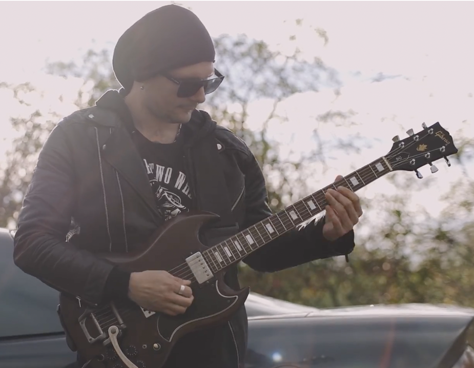 Mike Gotthard – 9 Wheels